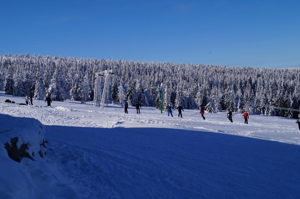 Schronisko Pttk Hala Szrenicka Hostel ชกลาร์สกา ปอเรมบา ภายนอก รูปภาพ