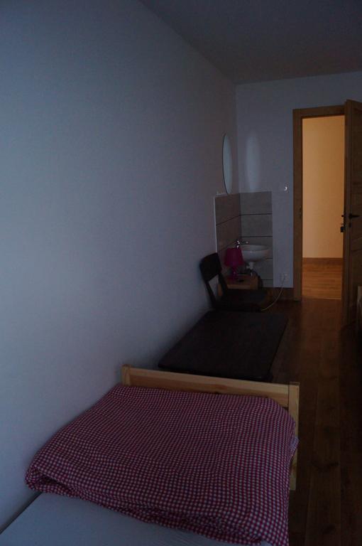 Schronisko Pttk Hala Szrenicka Hostel ชกลาร์สกา ปอเรมบา ห้อง รูปภาพ